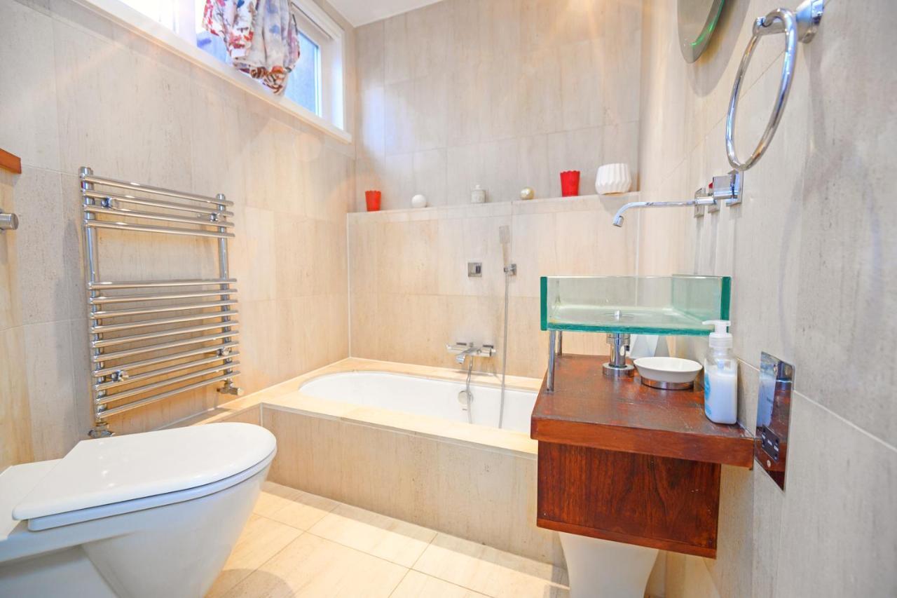 ロンドンLuxury Massive Townhouse By Harrodsアパートメント エクステリア 写真